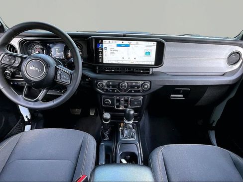 Used 2024 Jeep Wrangler Unlimited AWD/4WD image 8