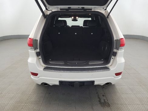 Used 2018 Jeep Grand Cherokee Overland image 29