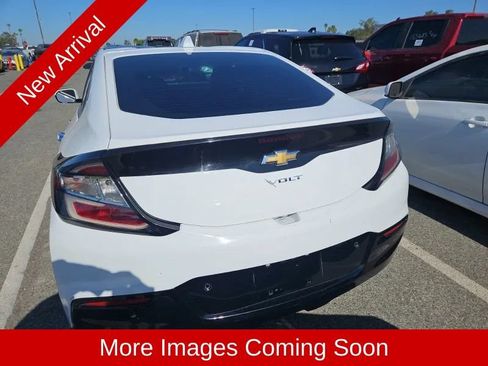 Used 2018 Chevrolet Volt Premier w/ Driver Confidence Package FWD image 4