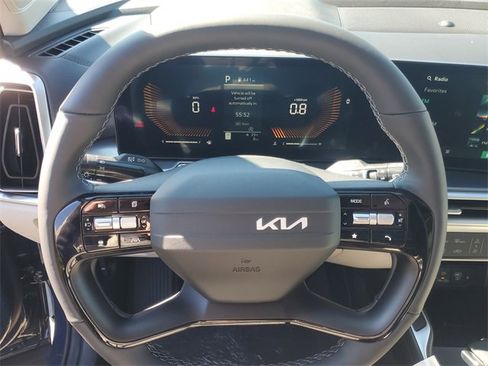 New 2026 Kia Sorento S w/ S Panoramic Sunroof Package image 17