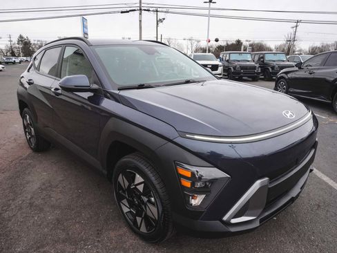 Used 2025 Hyundai Kona SEL image 3