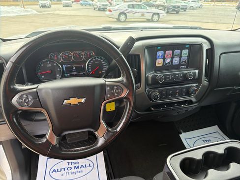 Used 2018 Chevrolet Silverado 1500 LT w/ Trailering Package image 35