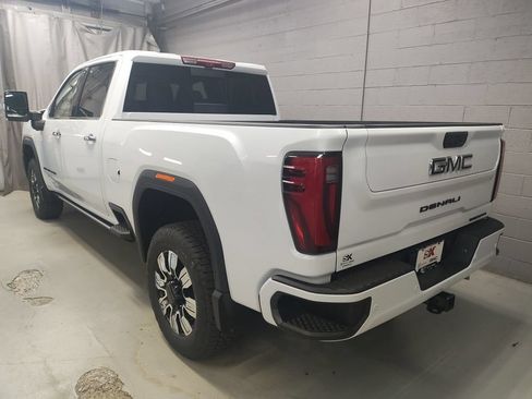 New 2026 GMC Sierra 2500 Denali w/ Denali Reserve Package AWD/4WD image 19