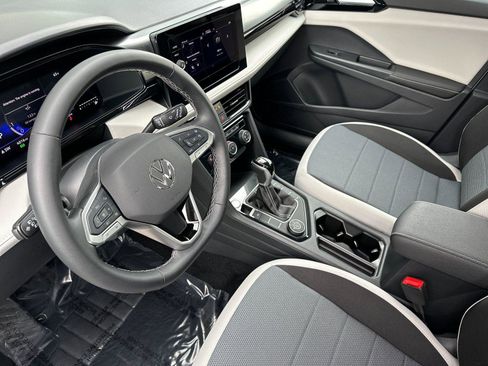 Used 2025 Volkswagen Taos S image 9