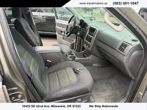 Used 2003 Ford Explorer XLT image 11