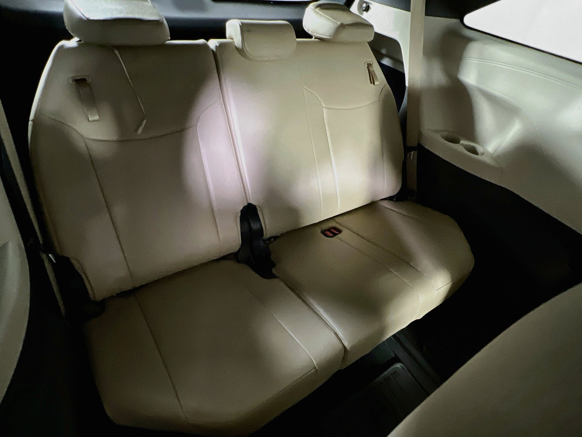 Used 2023 Toyota Sienna XLE FWD image 26