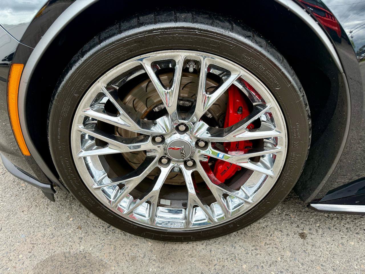 Used 2019 Chevrolet Corvette Z06 RWD image 17