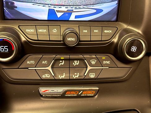 Used 2017 Chevrolet Corvette Z06 w/ Z07 Performance Package image 22