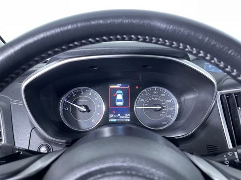 Used 2023 Subaru Impreza 2.0i Limited image 16