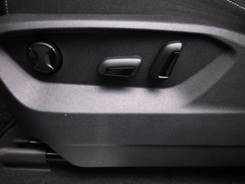 New 2026 Volkswagen Atlas SE image 33