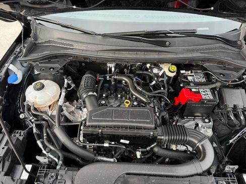 Used 2025 Ford Escape ST-Line image 9