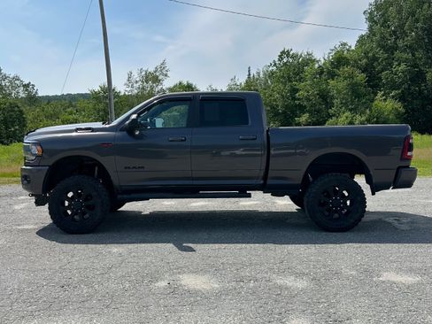 Used 2020 RAM 2500 Big Horn w/ Level 2 Equipment Group AWD/4WD image 6