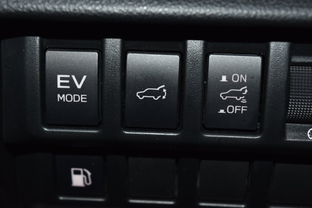 Used 2025 Subaru Forester Premium AWD/4WD image 18