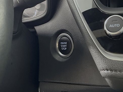 Used 2024 Toyota Corolla SE image 23