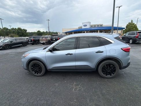 Used 2022 Ford Escape SE w/ Convenience Package FWD image 6