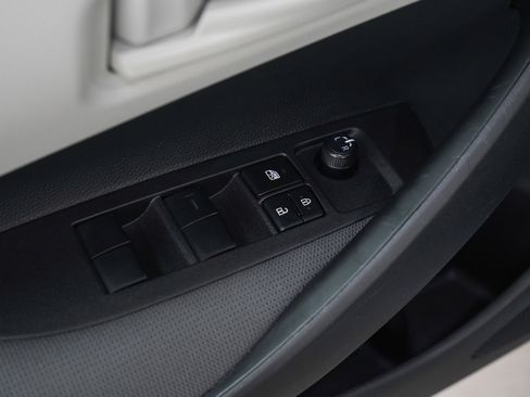 Used 2026 Toyota Corolla LE image 18