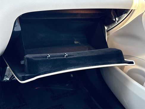 Used 2016 Mercedes-Benz GLC 300 image 22