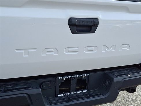 Used 2025 Toyota Tacoma SR image 30