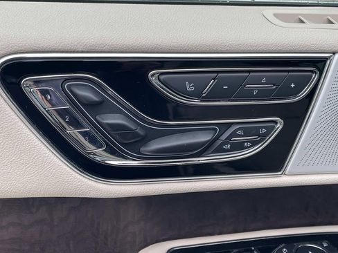 Used 2021 Lincoln Navigator L Reserve w/ Luxury Package image 32