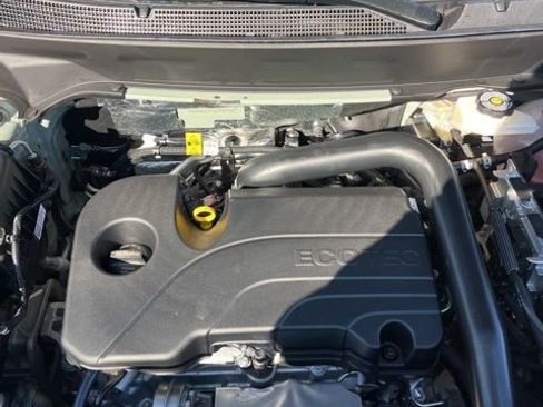 New 2026 Chevrolet Equinox LT w/ Midnight Edition image 40