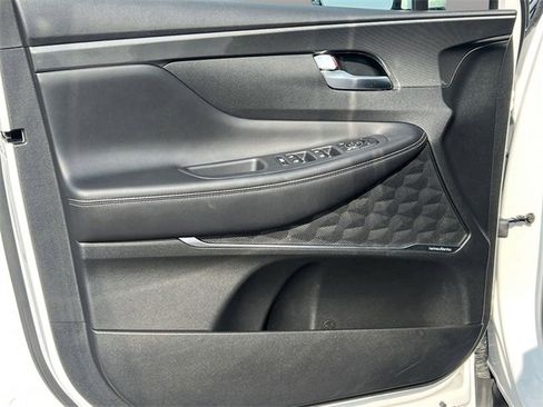 Used 2023 Hyundai Santa Fe SEL w/ Premium Package image 11