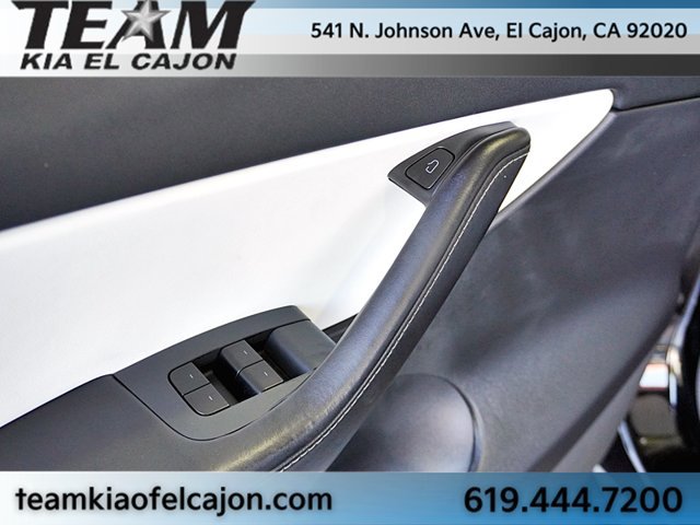 Used 2021 Tesla Model Y Long Range AWD/4WD image 32