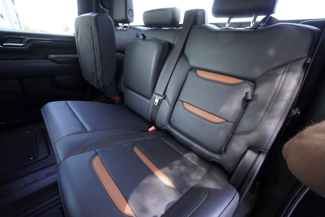 Used 2024 GMC Sierra 3500 AT4 AWD/4WD image 28