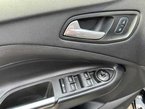 Used 2019 Ford Escape SEL AWD/4WD image 23