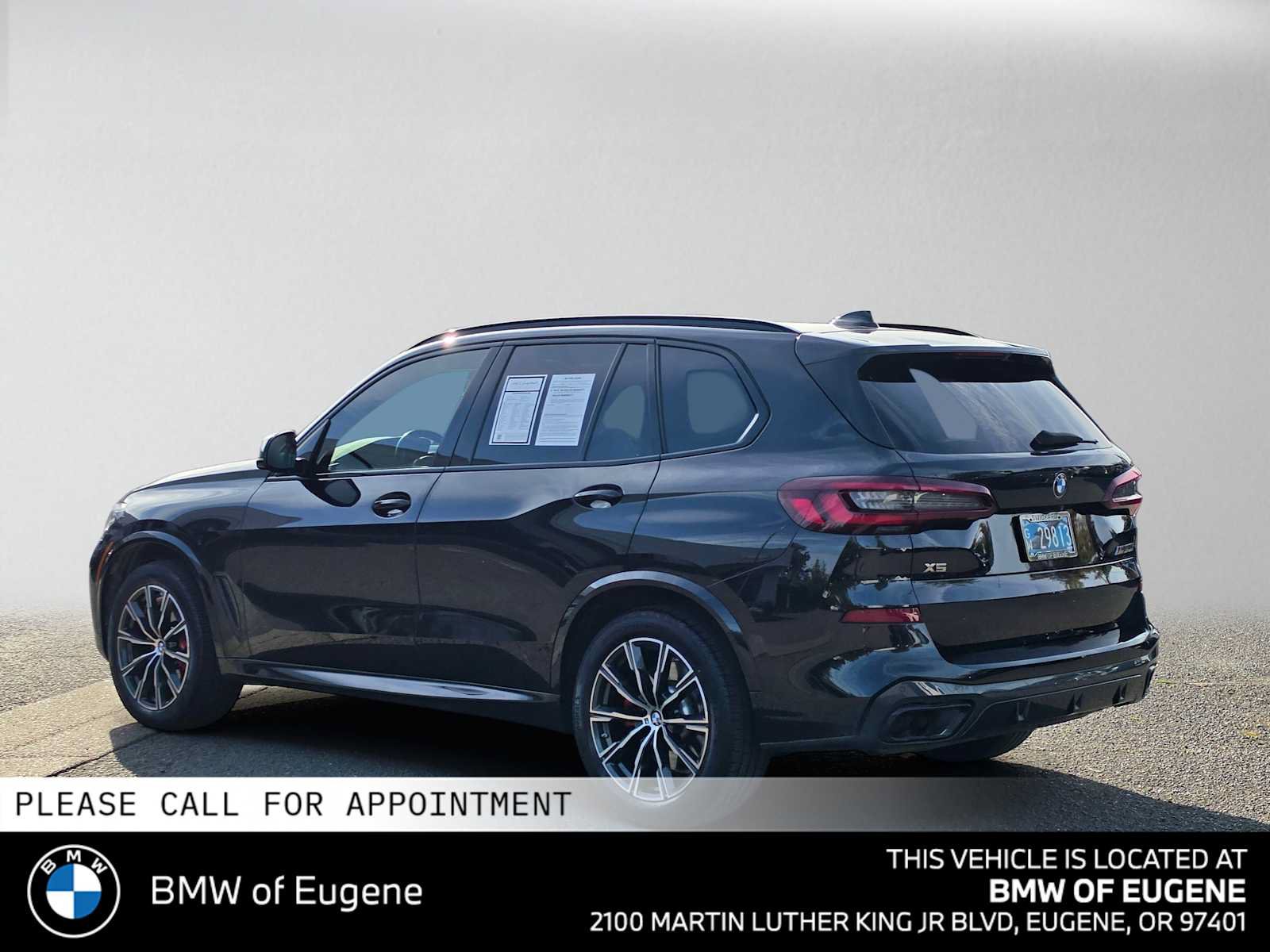 Used 2022 BMW X5 M50i w/ Premium Package AWD/4WD image 5