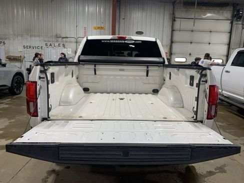 Used 2018 Ford F150 Lariat image 24