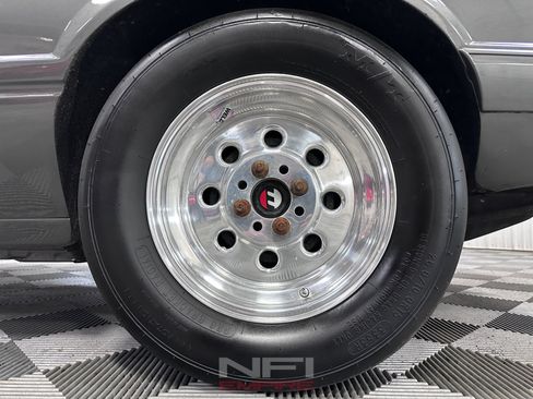 Used 1988 Ford Mustang LX RWD image 22