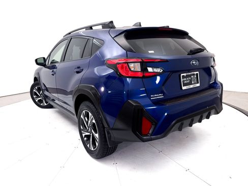 Used 2024 Subaru Crosstrek 2.0i Premium AWD/4WD image 8