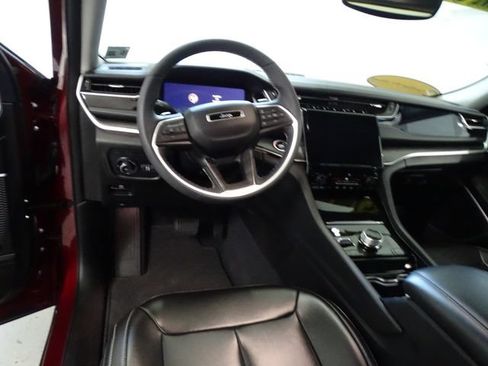 Certified 2023 Jeep Grand Cherokee 4WD 4xe image 5