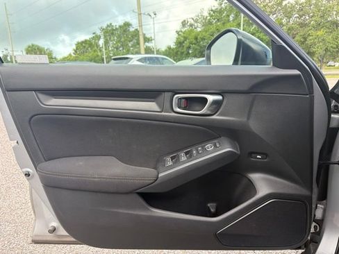Used 2023 Honda Civic Sport image 10