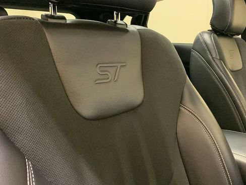 Certified 2019 Ford Edge ST w/ Convenience Package AWD/4WD image 13