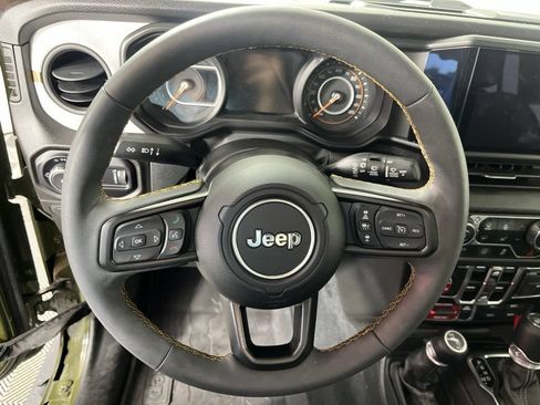Used 2024 Jeep Wrangler Unlimited Sport AWD/4WD image 28