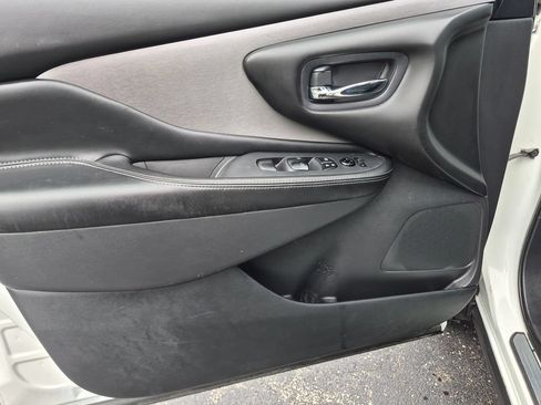 Used 2021 Nissan Murano SV AWD/4WD image 12