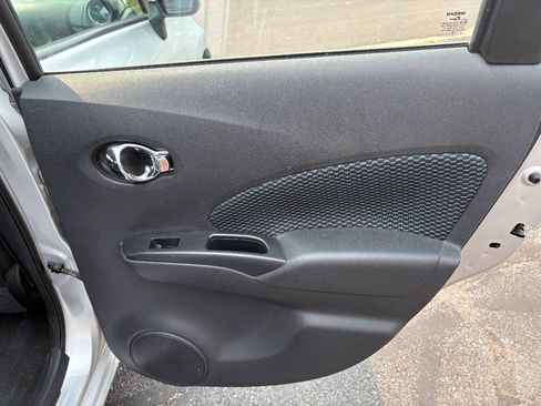 Used 2014 Nissan Versa Note SV FWD image 21