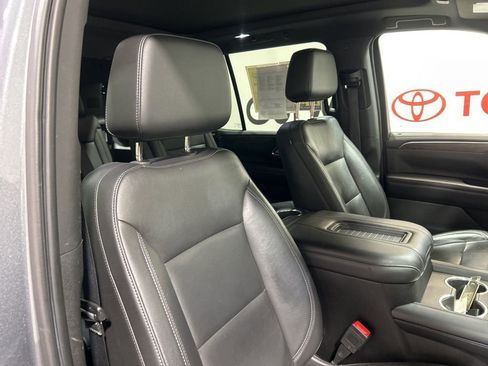 Used 2021 Chevrolet Tahoe Z71 w/ Z71 Signature Package image 14