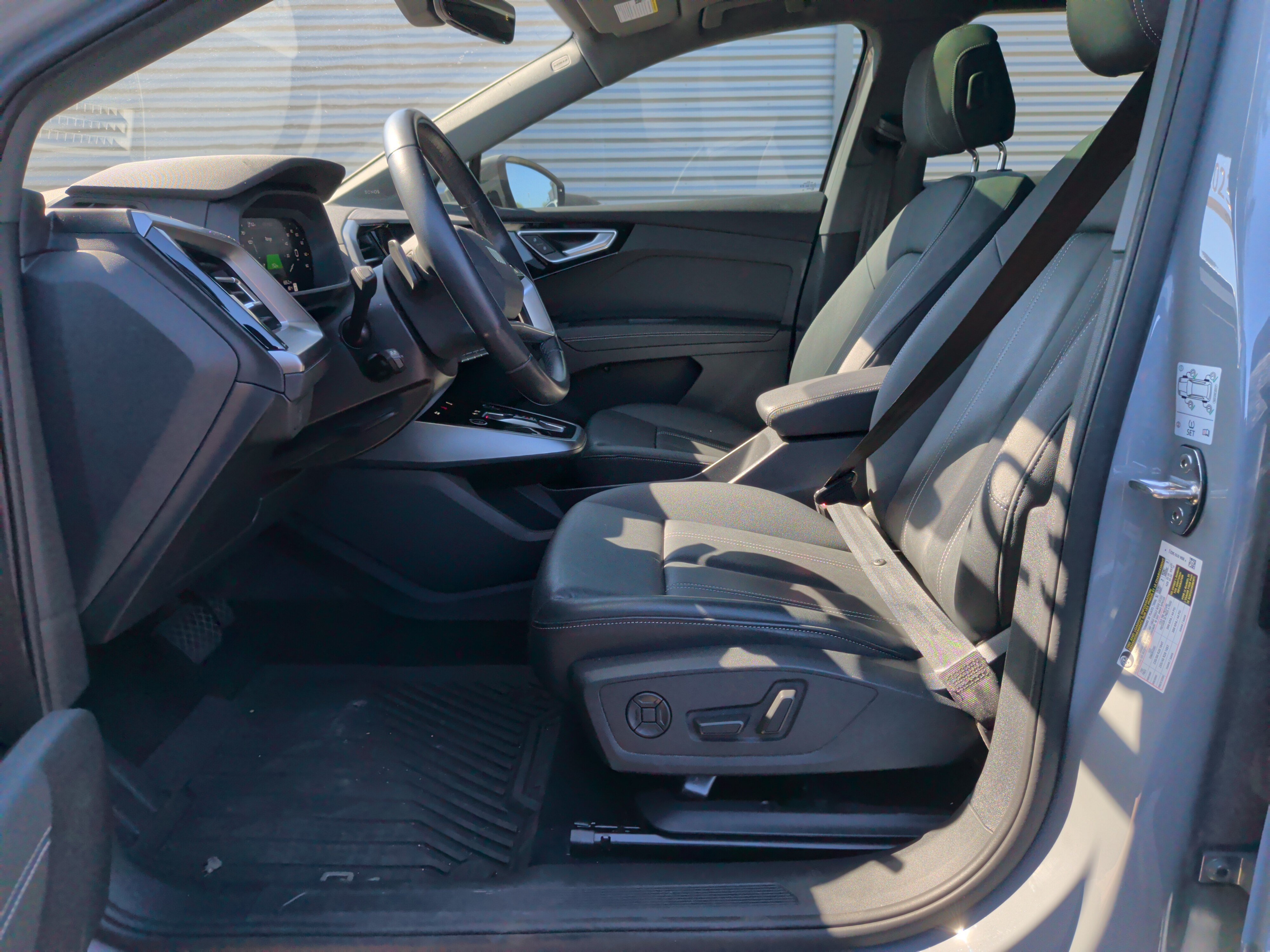 Used 2023 Audi Q4 e-tron Premium Plus AWD/4WD image 16