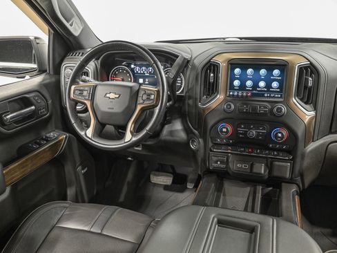 Used 2022 Chevrolet Silverado 1500 High Country w/ Z71 Off-Road Package AWD/4WD image 30