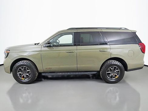 Used 2025 Ford Expedition Tremor AWD/4WD image 18