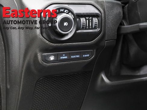 Used 2021 Jeep Wrangler Unlimited Sahara w/ Cold Weather Group image 23