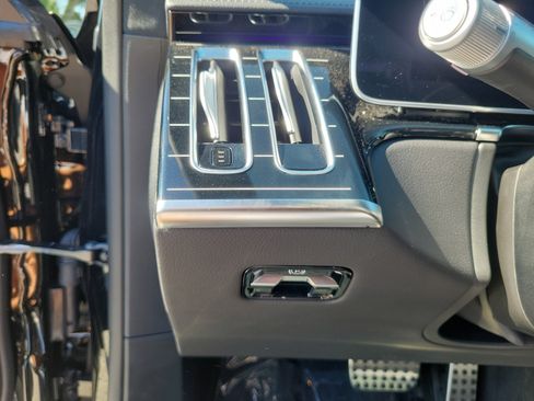Certified 2025 Mercedes-Benz S 580 4MATIC Sedan image 29