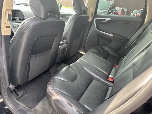 Used 2013 Volvo XC60 3.2 FWD image 12