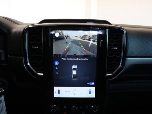 New 2025 Ford Ranger XLT w/ FX4 Off-Road Package image 30