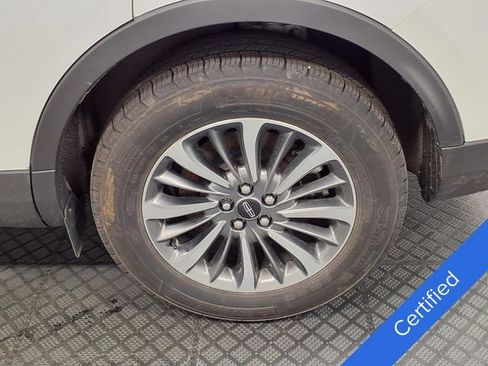 Used 2023 Lincoln Nautilus AWD w/ Premium Package image 14