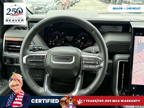 Used 2025 GMC Yukon Denali AWD/4WD image 18