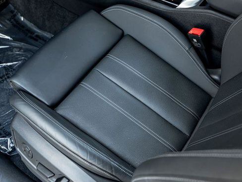 Certified 2025 Audi Q5 Premium Plus w/ Premium Plus image 16