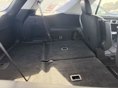 Used 2021 Ford Explorer Limited w/ Equipment Group 301A image 11